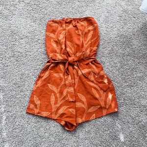 Burnt Orange Leaf Print Strapless Bow tie waist Romper NWOT